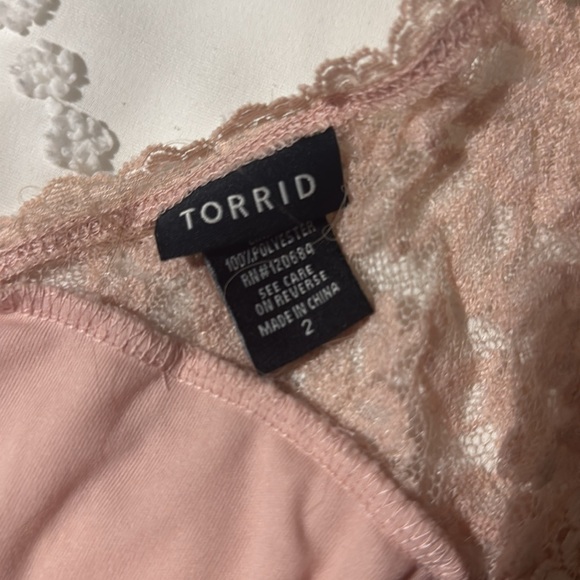 Torrid Tank - Picture 2 of 4